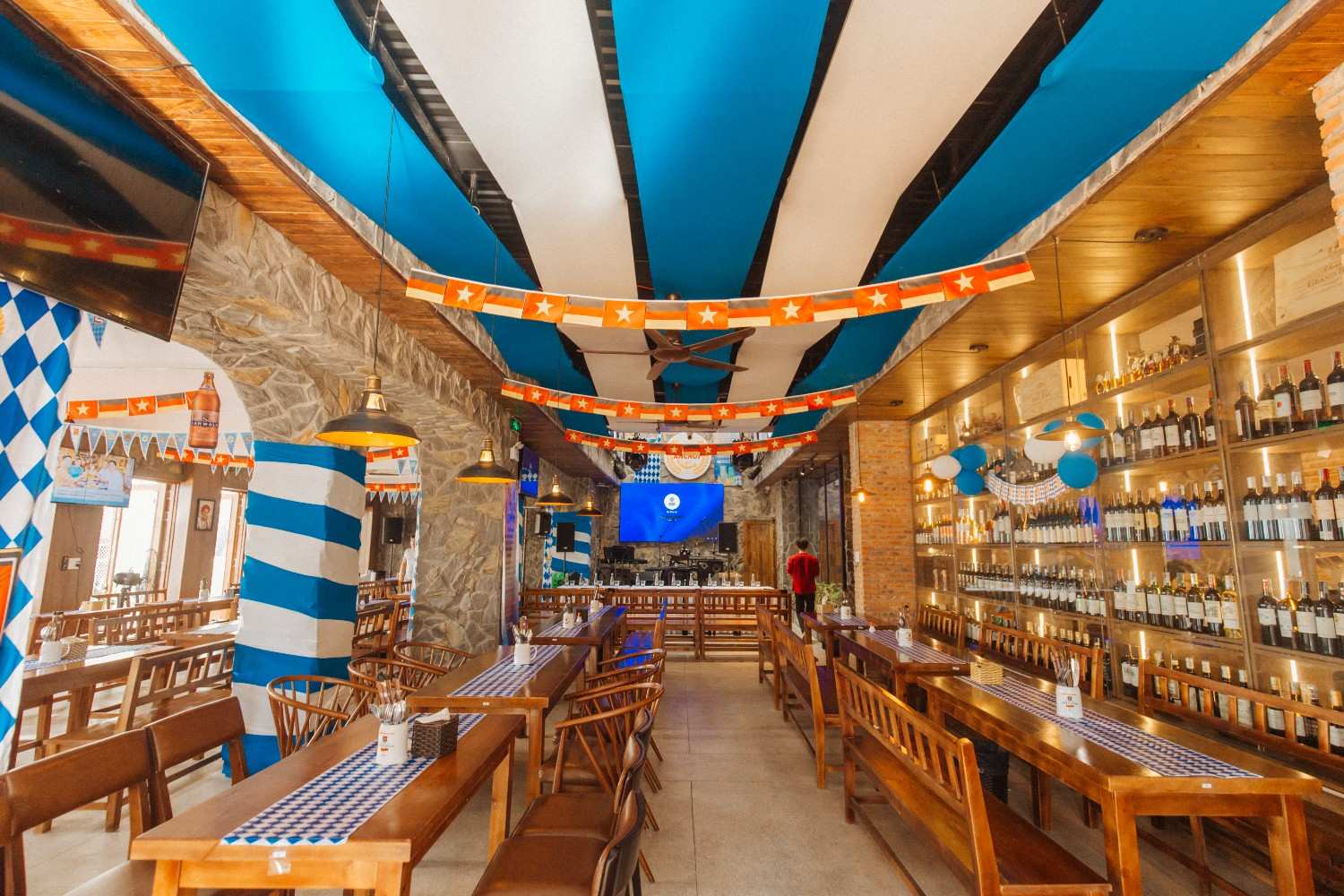 Không gian đậm chất Bavaria của Oktoberfest tại Anchor Restaurant